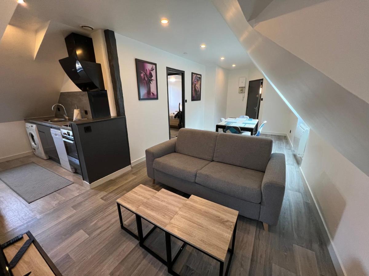 Appartement Le Vieux Laval à Laval  Extérieur photo